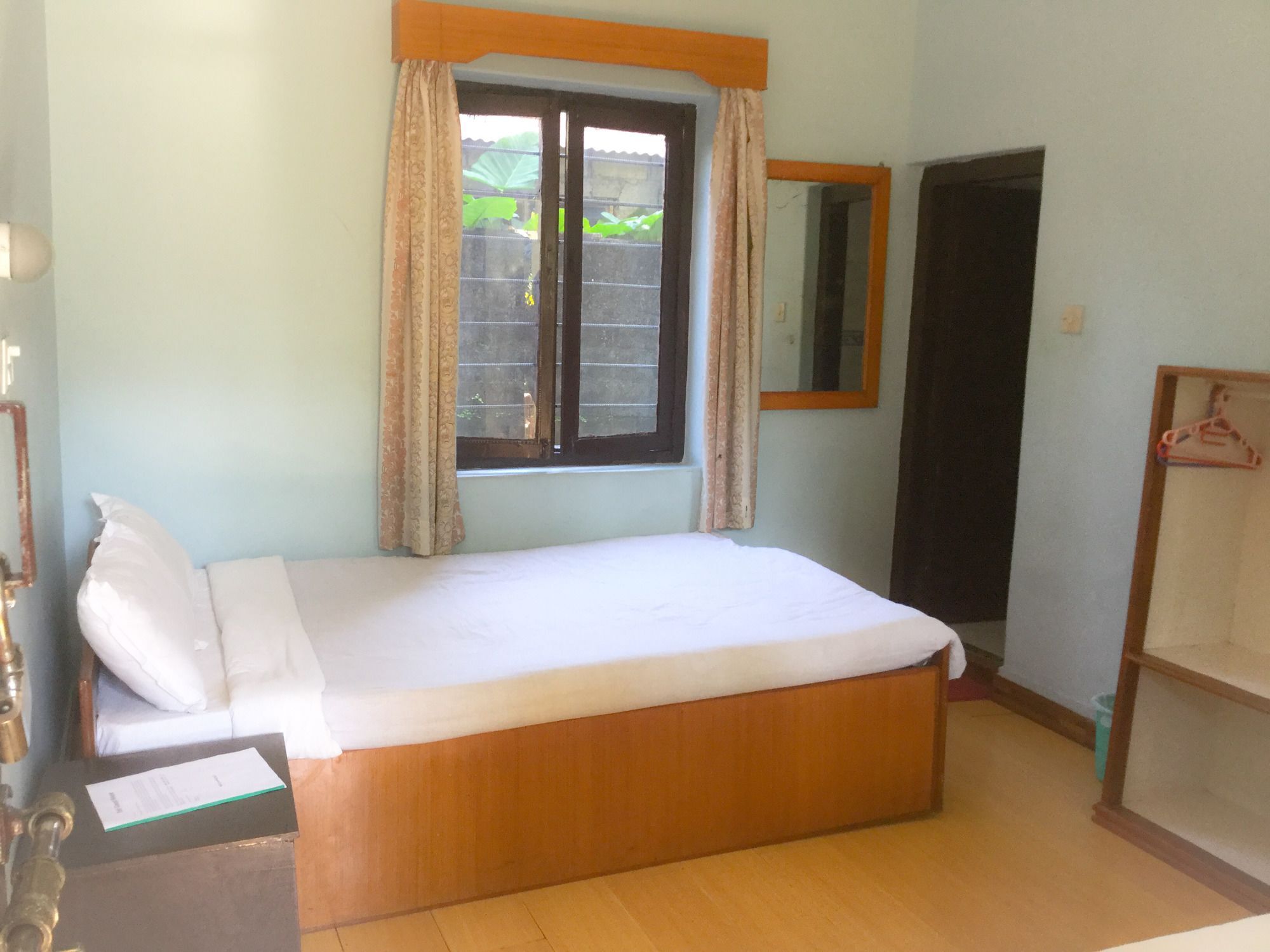 Yeti Guest House Pokhara Exterior photo